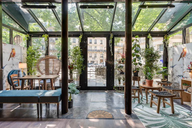 Espace atypique 180m² avec terrasse — Bar Marais / République — Showroom, shooting, pop-up restaurant, défilé - Image 3