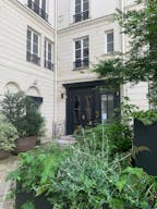 Classic Parisian apartment in the very center of Paris - Image 12