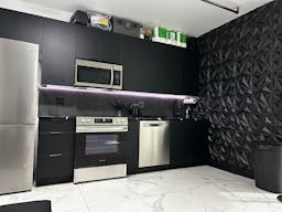 Modern Art Gallery/event space in E. Williamsburg - Image 7