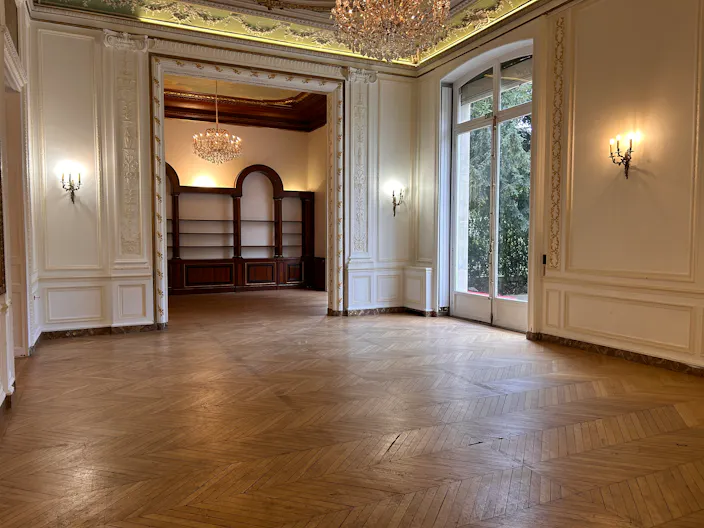 hotel particulier en plein coeur de Paris avec Jardin - Image 4