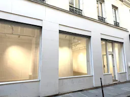 Showroom with a large storefront in Le Marais - Image 0