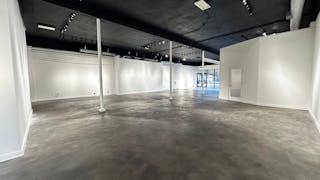 Stylish Art Gallery in Miami - Perfect for Events & Exhibits Near Design District - Image 11