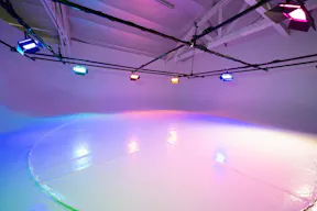 Olympic 3 - Large White Cyc Wall with Car Turntable - Image 1