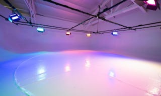 Olympic 3 - Large White Cyc Wall with Car Turntable - Image 1