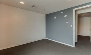 Trendy Building in Beverly Hills - Image 12