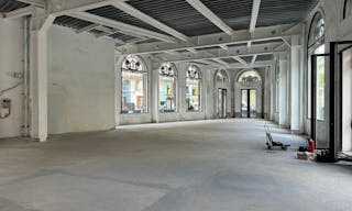 Unique space Boulevard haussmann Paris - Image 5