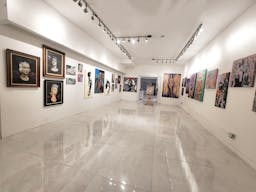 Stunning All White Marbled Gallery - Image 2