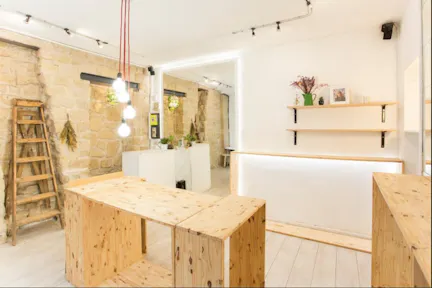 Cozy venue to share in Montmartre - Image 0