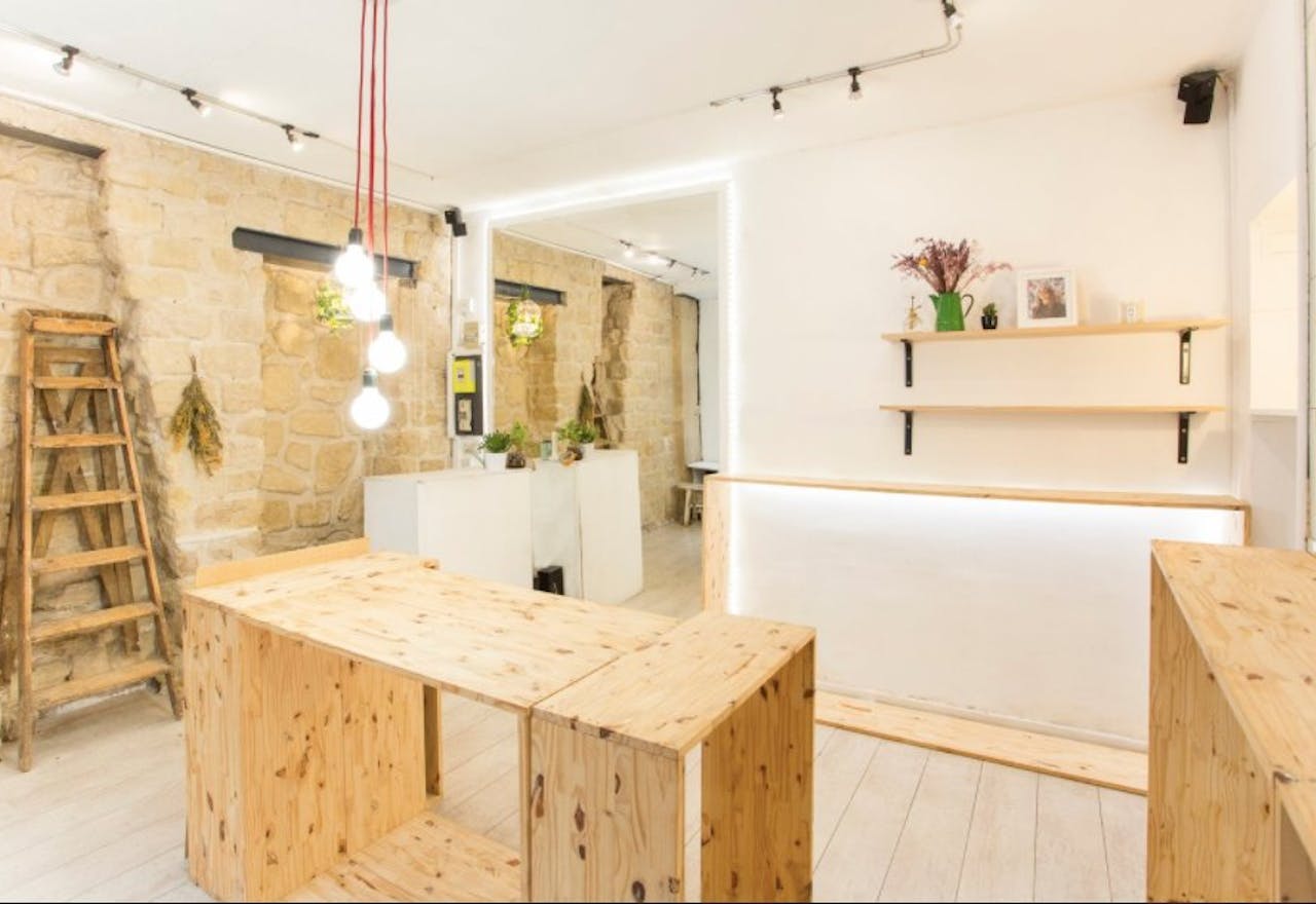 Cozy venue to share in Montmartre - Image 0