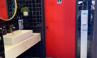 Chelsea Bar event space - Image 9