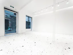 Showroom Saint-Anastase - Image 0