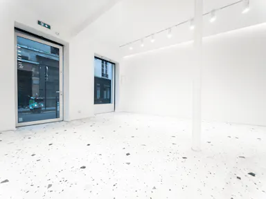 Showroom Saint-Anastase - Image 0