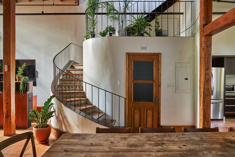 Mediterranean House with Rooftop Patio - Image 3