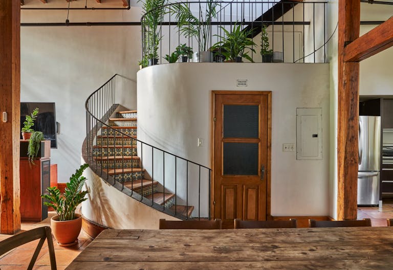 Mediterranean House with Rooftop Patio - Image 3