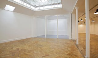 Premium Space In R�publique - Image 5