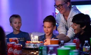 Battleground VR - The Ultimate VR Gaming Center for Exciting Group Events - Image 2