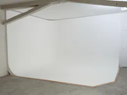 Unique Temporary Boutique Ephémère in Paris - Image 4