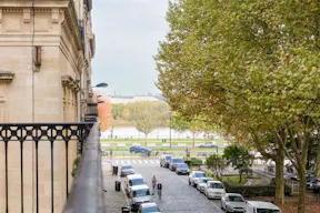 Appartement de reception Place des Quiconces - Image 3