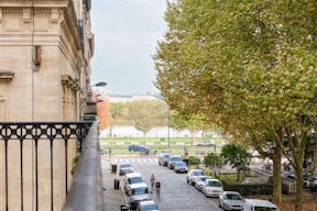 Appartement de reception Place des Quiconces - Image 3