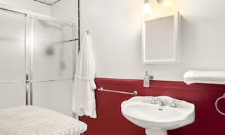 Mountain High Luxury Castle & Spa - Image 9
