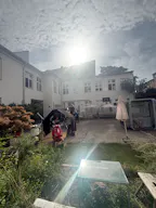 Versatile Oasis in Prenzlauer Berg Winskiez: Pop-Up Haven with LA Vibes, Stunning Indoor Studio, and Private Garden Retreat - Image 17
