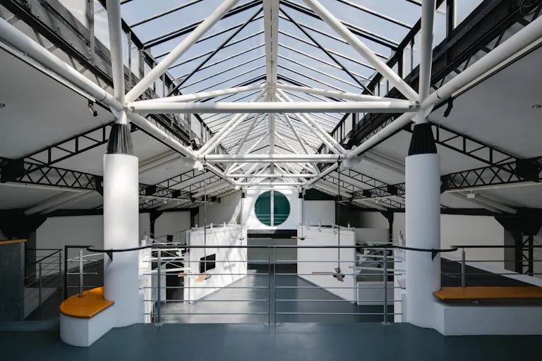 Industrial Style Space in Lively Bastille - Image 0