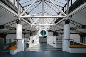 Industrial Style Space in Lively Bastille - Image 0