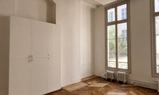 Rue Cambon 200 m2 newly renovated showroom perfect for Fashion Week - Image 5