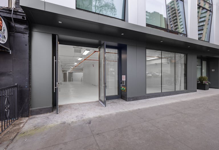 Storefront Whitebox Event Venue Photo Video Studio Art Gallery - Image 0