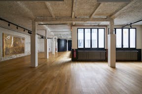 Entire art gallery in Le Marais, Paris - Image 6