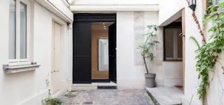 Coeur Marais Showroom - Image 9