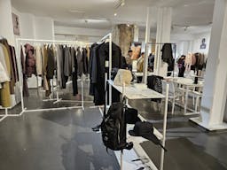 Creative Le Marais Retail Space - Image 7