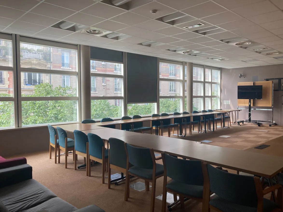 Salle Las Vergnas de 96m²  - Image 1