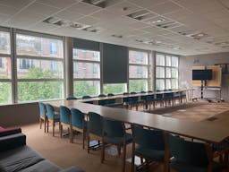 Salle Las Vergnas de 96m² - Image 1