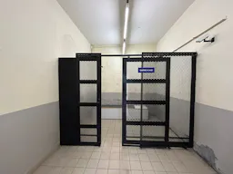 Décor/Lieu de tournage: Commissariat - Image 18
