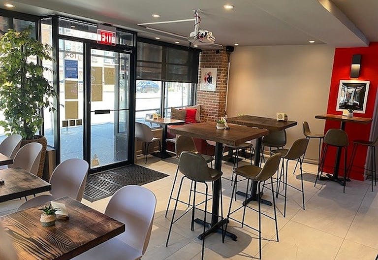 Chelsea Bar event space - Image 2