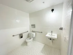 8013 Melrose Avenue - Image 11