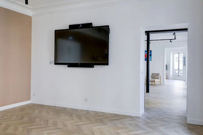Haussmannian Event Apartment: Corporate Seminars, Conferences, Showrooms... - Image 3