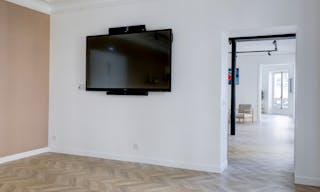 Haussmannian Event Apartment: Corporate Seminars, Conferences, Showrooms... - Image 3