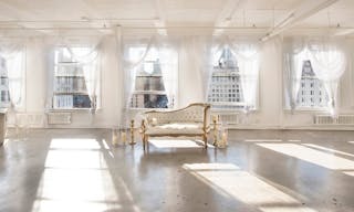 DTLA Skyline View Penthouse - Image 8