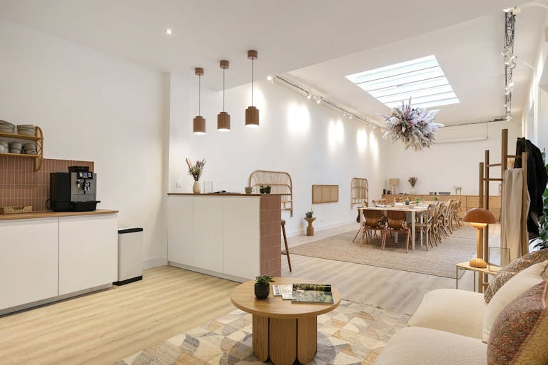 Superb Mansion Renovated into a Creative Space - Paris 8th - Ideal Showroom / Corporate Events / Meetings - Image 3