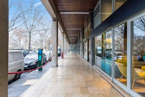 One-of-a-Kind Space in Le Marais - Image 17