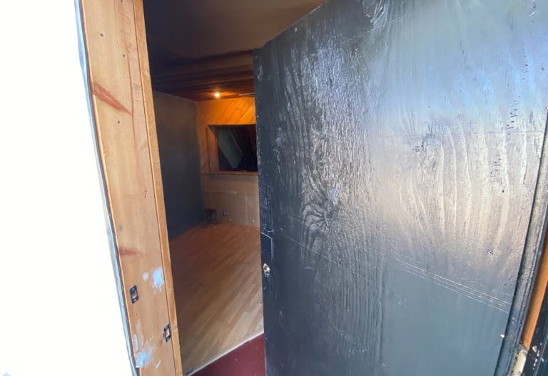 Old-School Funky Recording Studio now turned Acting School - Image 4