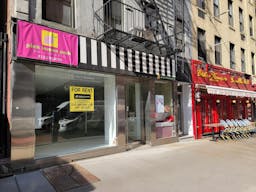 Prime location - Upper East St. Pop Up store Location ! - Image 12