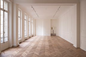 Un luxueux appartement en face du jardin des tuilerie - Image 21