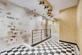 Boutique For Rent Paris Etienne Marcel - Ideal Pop-Up Store / Art Exhibition - Image 6