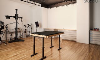 7500 sqft Bright West Soho Studios - Image 43