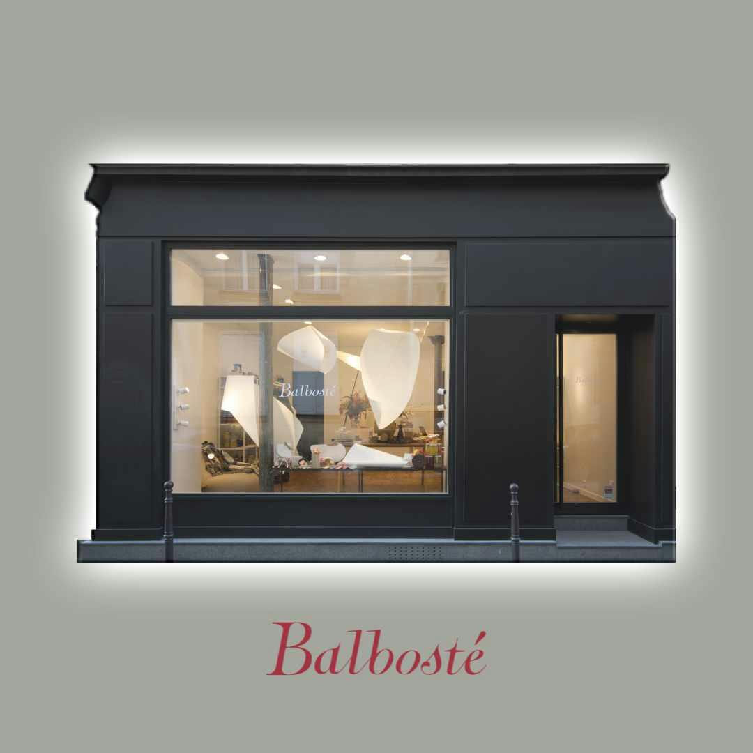 Modern 37 sqm Gallery and Showroom in Le Marais