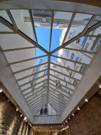 Un espace Pierre blanche, brique et verrière dans le Grand Marais - Image 12