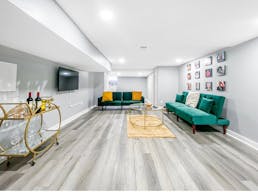 Modern Style Content Creation House - Image 6